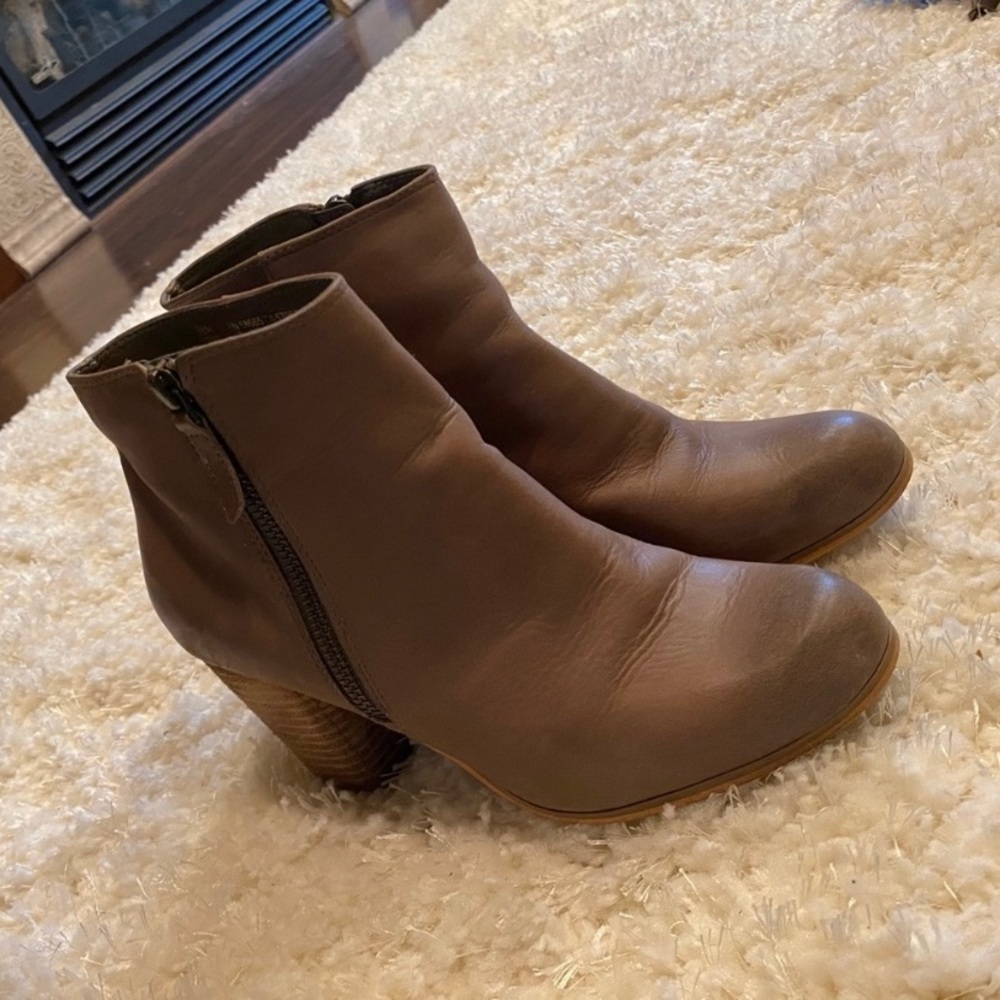 BP light brown booties!